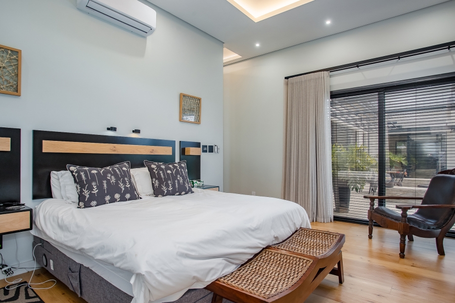 4 Bedroom Property for Sale in Val De Vie Estate Western Cape